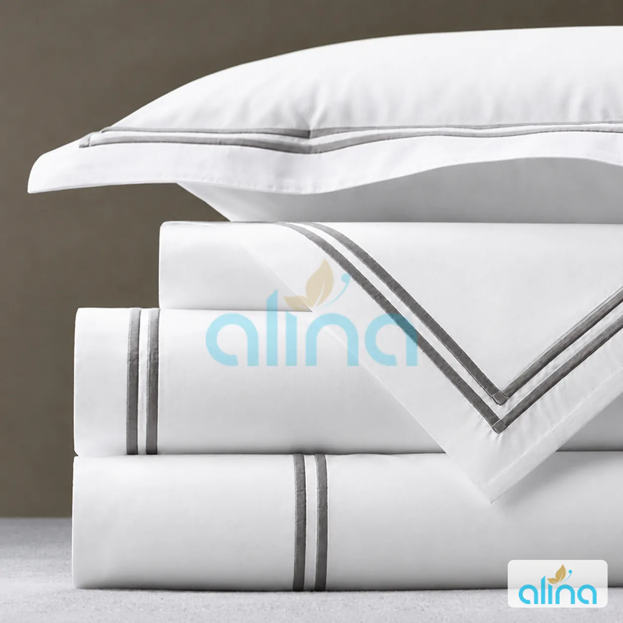 Embroidered-lines duvet cover and pillow case set